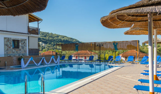 Lambrini Studios, Pool