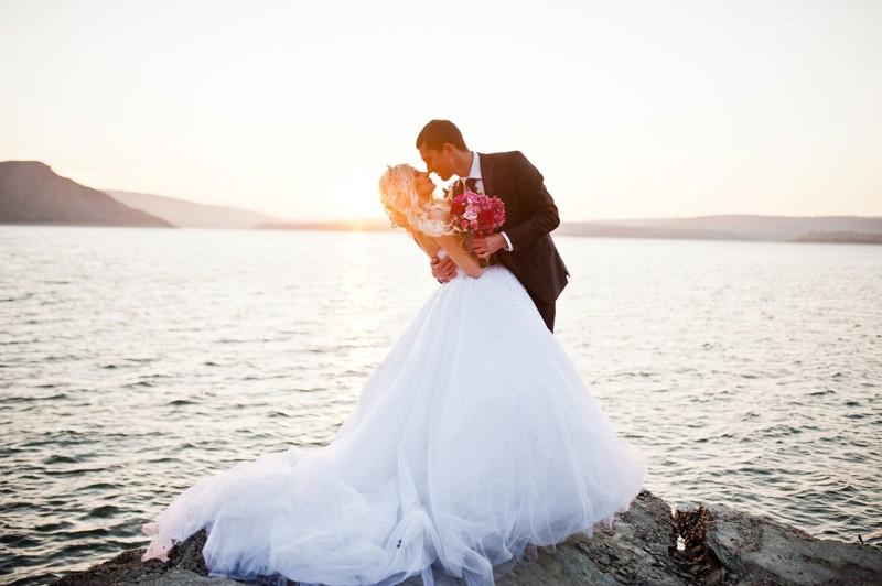 shutterstock_373370335_Weddings_GENERIC.jpg (1)