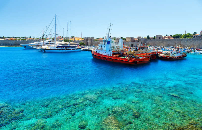 shutterstock_467249141_Mandraki Harbour Rhodes Town_GREECE.jpg