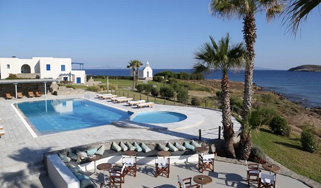 Poseidon of Paros pool.jpg
