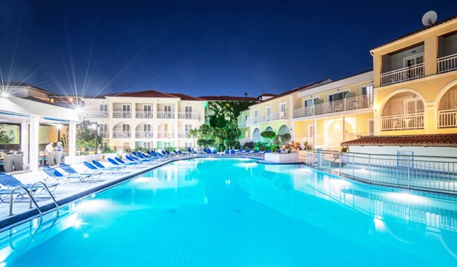 Diana Palace Hotel, pool exterior view