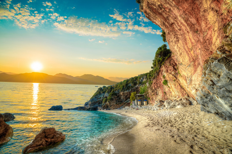 shutterstock_743597815-web.jpg