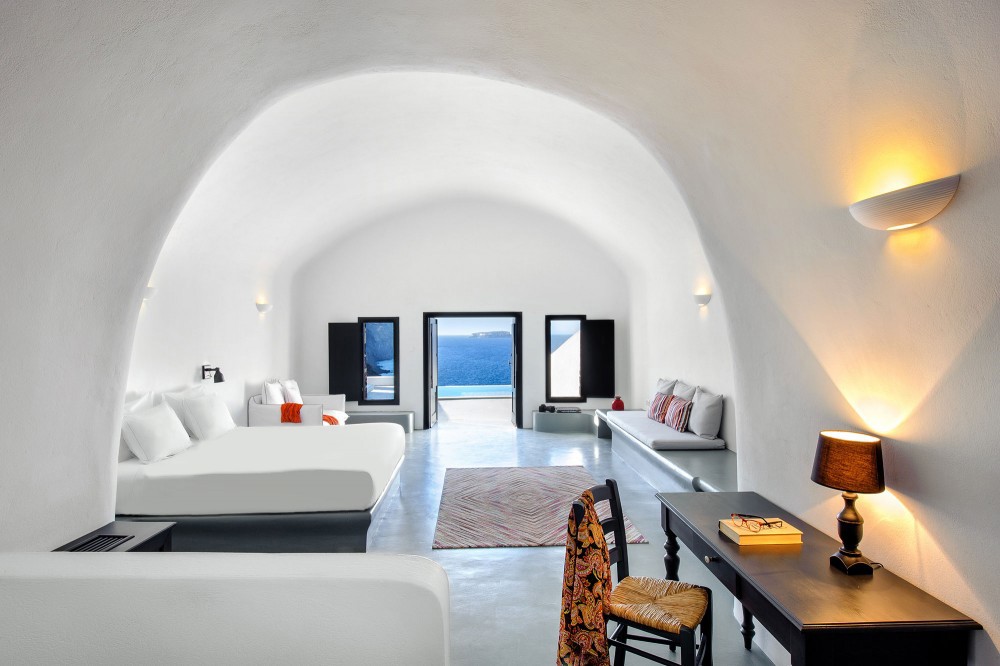 Grand Ambassador Santorini