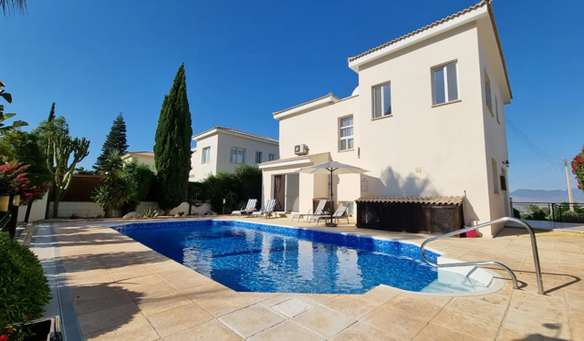 Exterior of Prengos 7 Villa