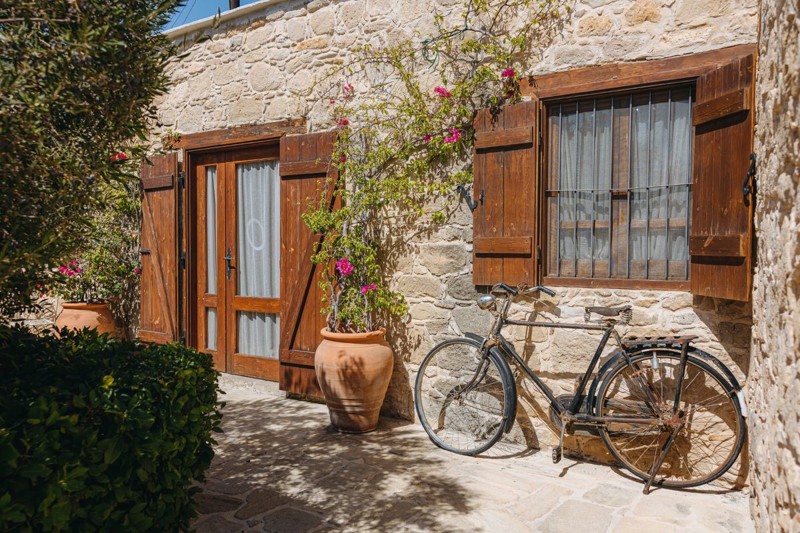 Liopetro, Paphos 4