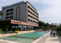 Outdoor pool at ETER Hotel