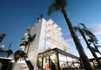 Demi Hotel